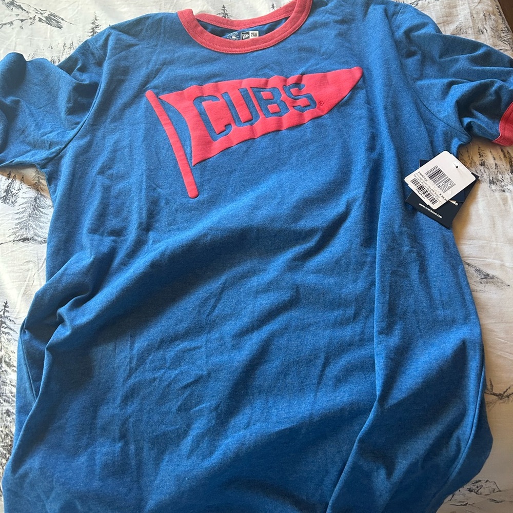 New Era Blue and Red Short Sleeve Chicago Cubs Tee